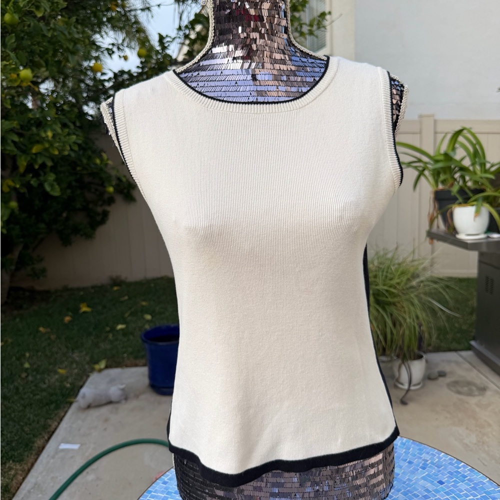 Nine & Co. Cream and Black Trim Tank Top